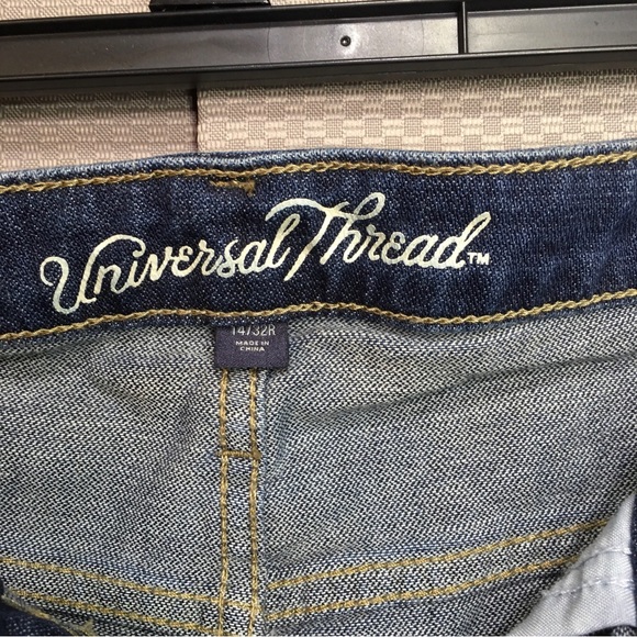 Universal Thread Jeans Womens 14/32R Comfort Stretch High Rise Cropped Wide Leg - Picture 2 of 12